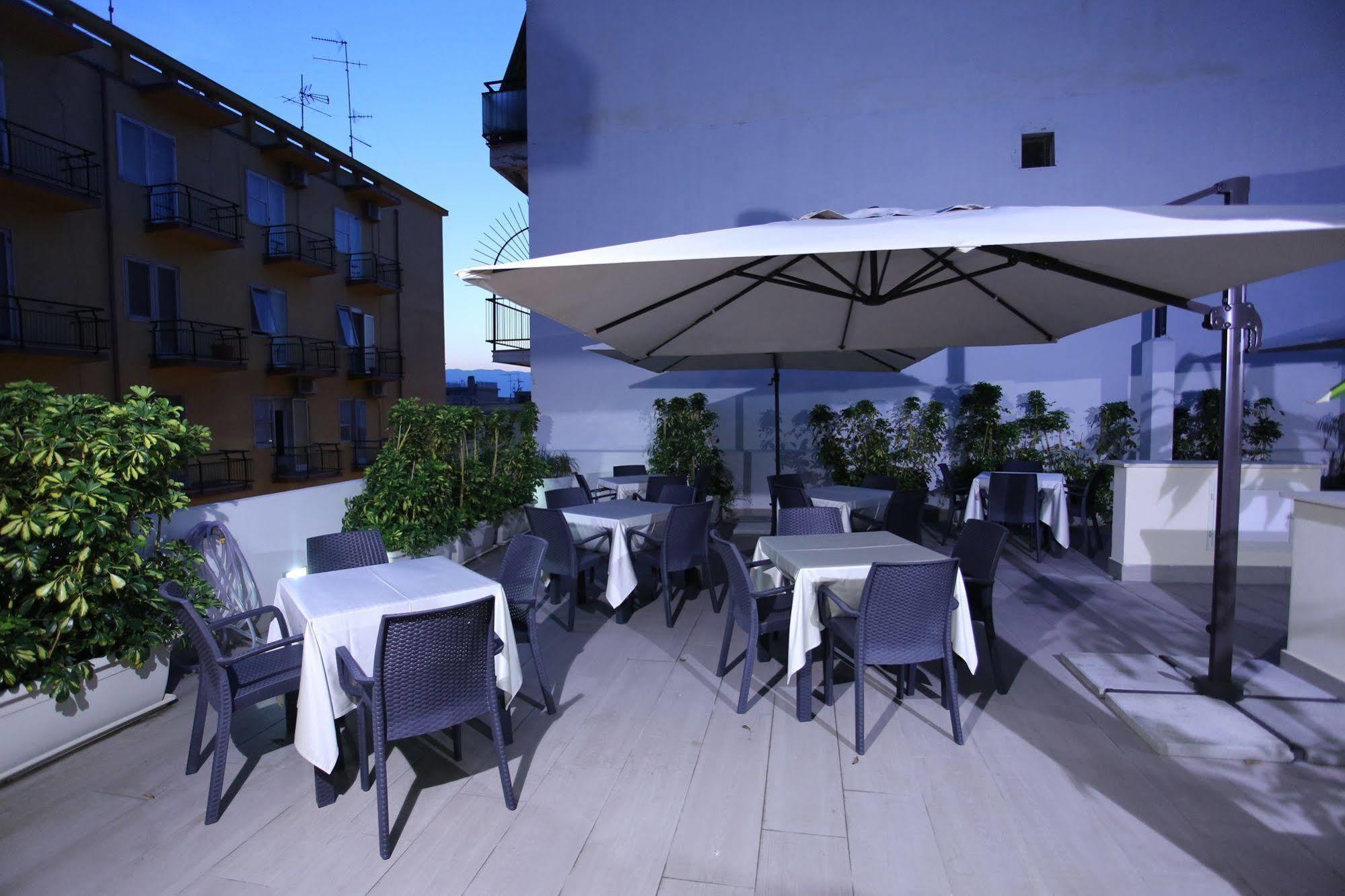Hotel Eubea Reggio Calabria Exterior foto